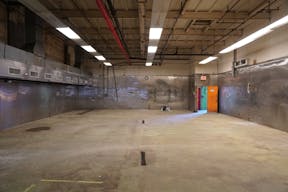 Spacious Warehouse in Brooklyn - Image 5