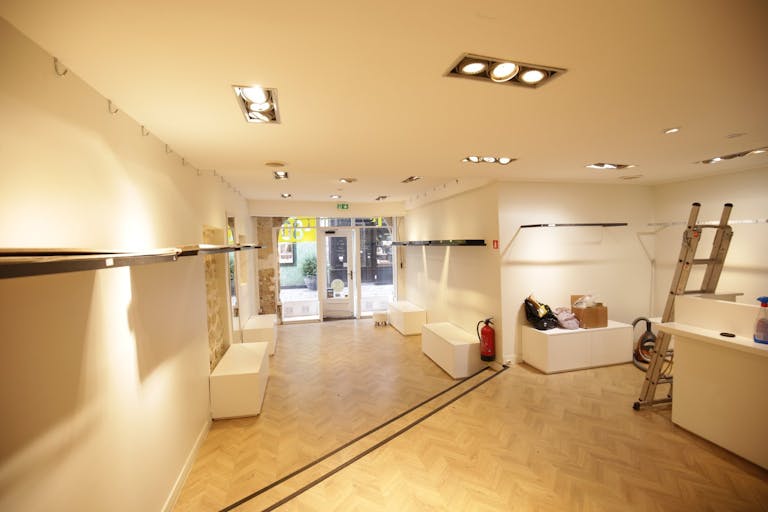 Pop-Up Store in Le Marais Saint-Paul - Image 3