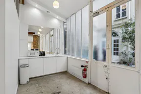 Élégant Showroom Ephémère à Paris - Image 11