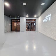 Perfect exhibition / event / pop-up space combined with a private speakeasy bar near the center of Paris - Image 1