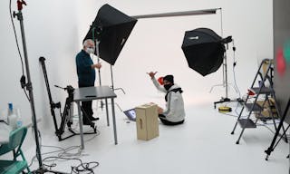 Warehouse Style Cyc Wall Studio - Image 8