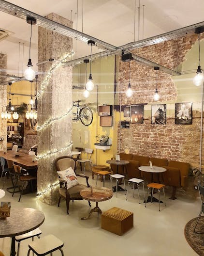 Atypical Cafe in Metz - Image 2