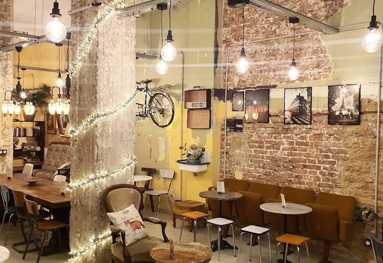 Atypical Cafe in Metz - Image 2