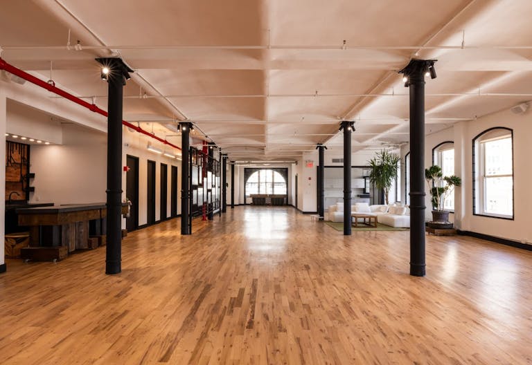 NoHo Loft with Rooftop - Image 4