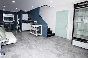 17 ft CEILING, GALLERY, PHOTO STUDIO, EVENT, POP UP SPACE, PARKING, PRIME LA CHINATOWN - Image 4