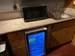 Old-School Funky Recording Studio now turned Acting School - Image 15