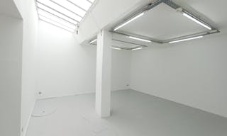 Oberkampf Fashion Showroom - Image 1