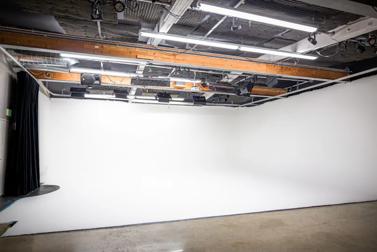 Chic industrial space with a cyc stage - Image 2