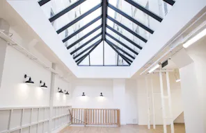 Gorgeous space in le Haut Marais - Image 0