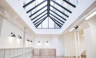 Gorgeous space in le Haut Marais - Image 0