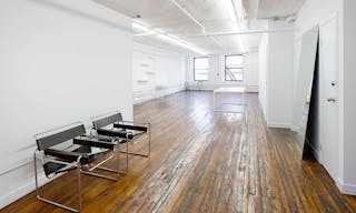 Beautiful Downtown Showroom - Image 1