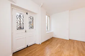 Little Showroom in Le Marais - Image 0