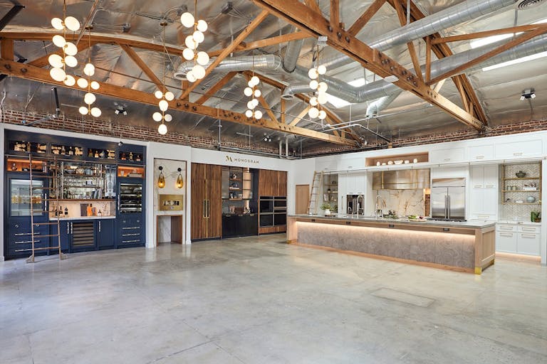 Urban Industrial Space in Old Town Pasadena - Image 2