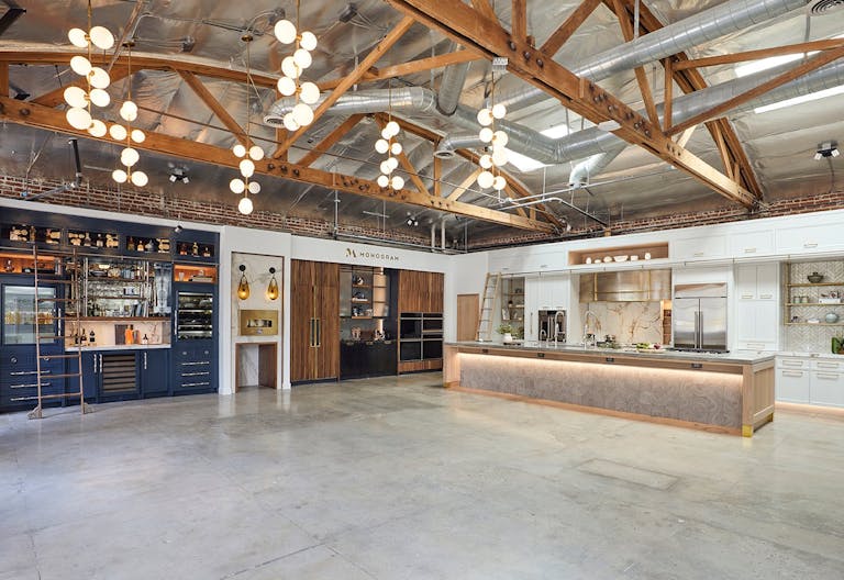 Urban Industrial Space in Old Town Pasadena - Image 2