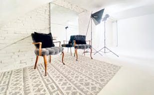 Beach house photography and video production studio - Image 2