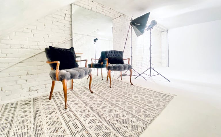 Beach house photography and video production studio - Image 2