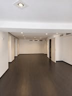 Prime Corner Showroom on Boulevard Saint-Michel - Image 6