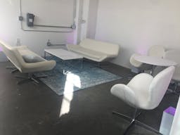 1st Floor Versatile Warehouse Space in SOMA/ The Avenue - Image 8