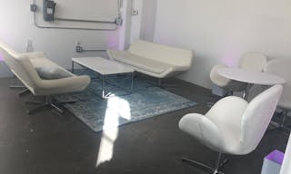 1st Floor Versatile Warehouse Space in SOMA/ The Avenue - Image 8