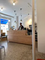 Pop-Up Store in Montmartre - Image 6
