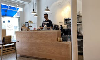 Pop-Up Store in Montmartre - Image 6