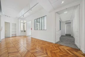 Beautiful Haussmannien Showroom Fashion Week - Image 9