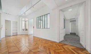 Beautiful Haussmannien Showroom Fashion Week - Image 9