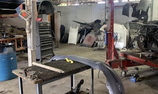 MECHANIC SHOP SPACE APPROX 2500 SQ FT - Image 3