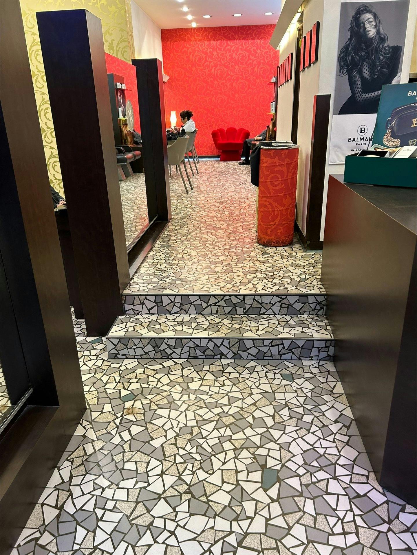 100 sqm Retail Boutique in Bordeaux Near Place des Grands Hommes