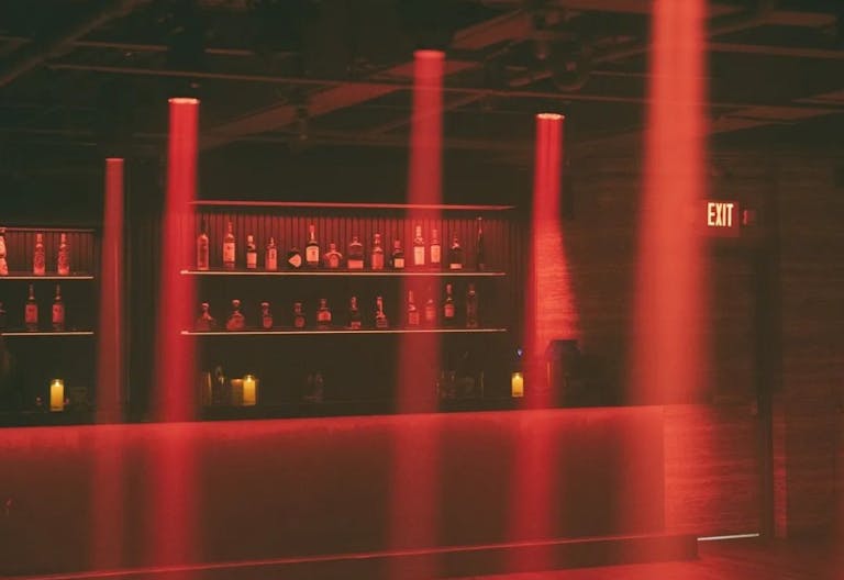 2 story venue downtown Miami - Image 1