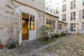 Showroom in Le Marais - Image 3