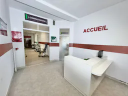 Décor/Lieu de tournage: Hôpital - Clinique Privée - Image 4