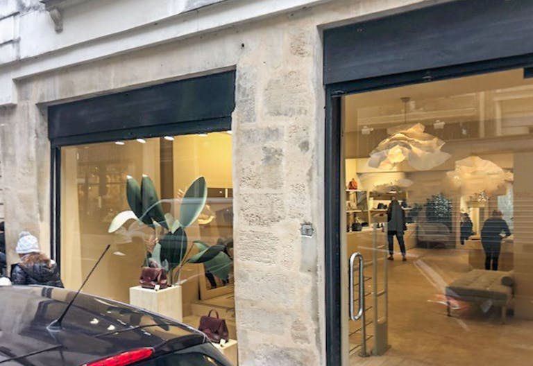 Charming Boutique Shop in Le Marais - Image 0