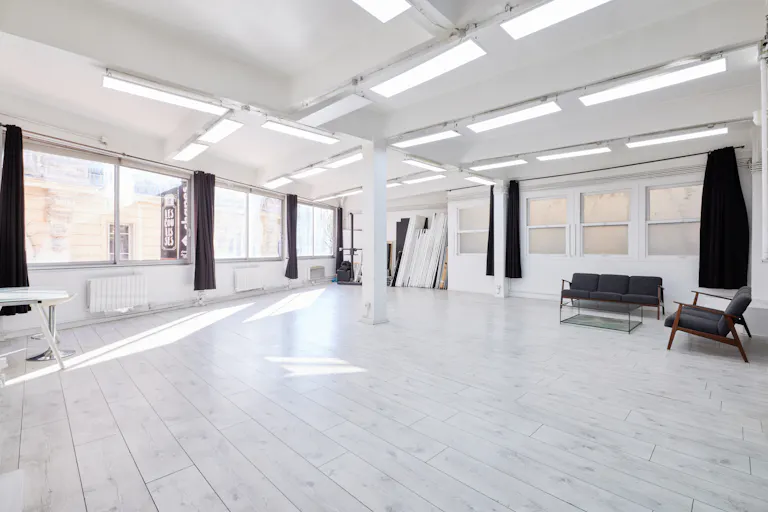 Studio photo en plein coeur du 10 ème arrondissement - Image 1