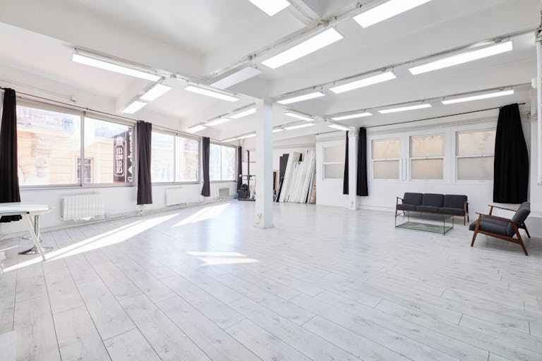 Studio photo en plein coeur du 10 ème arrondissement - Image 1