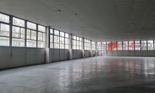 Atypical Space in the 5th arrondissement of Paris - Image 1