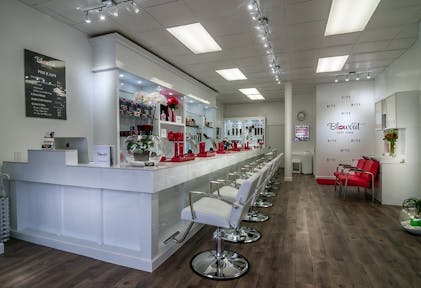 Bronx White Bar Counter Style Storefront - Image 0
