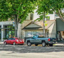 Excellent Show Room Space Near Downtown Mountain View - Image 13