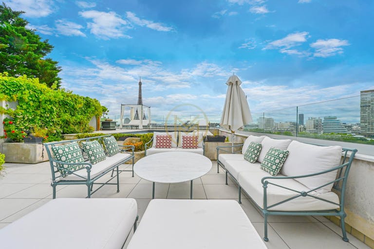 Penthouse avec Terrasse, Piscine, Vue Tour Eiffel et Seine - Image 4
