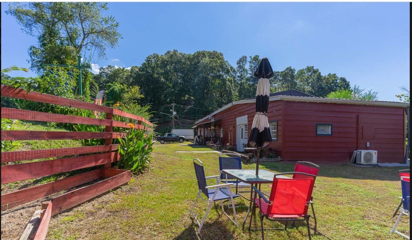 Downtown Ellijay River Side Commercial Rental