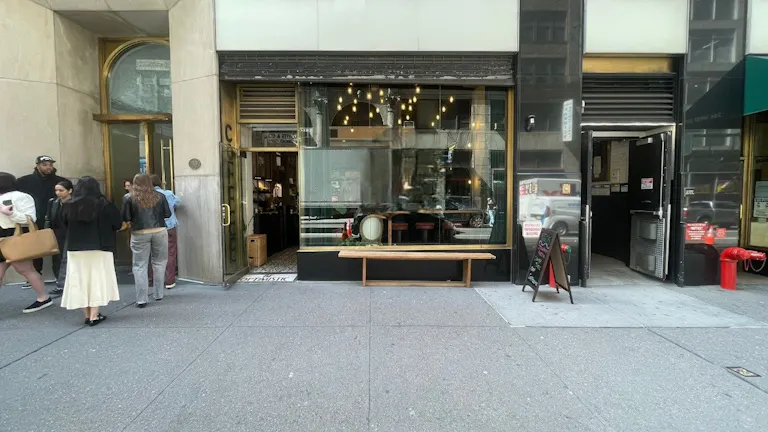 Our vintage oasis in the heart of the city - Image 1