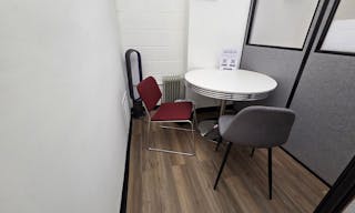 Spacious Multi-Purpose Conference Room in Harlem - Image 4