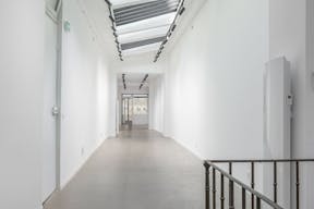 Boutique - Art Gallery Paris centre Marais - Image 4