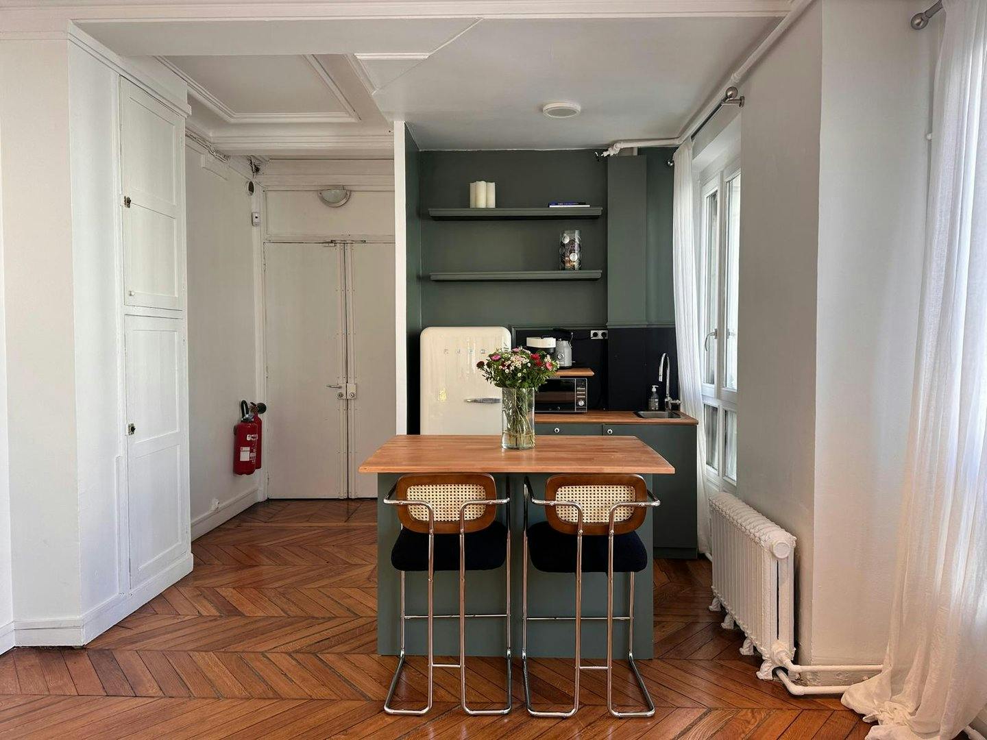 Haussmann-Style Office and Event Space on Rue Réaumur