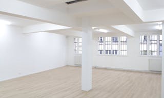 Galerie au coeur du Marais id�alement situ�e - Image 0