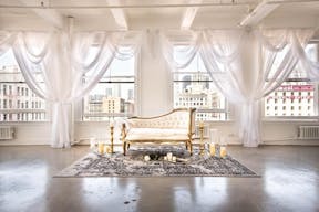 DTLA Skyline View Penthouse - Image 10