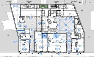 Flagship Storefront - Triangle d'Or - Near Champs-�lys�es - Image 2