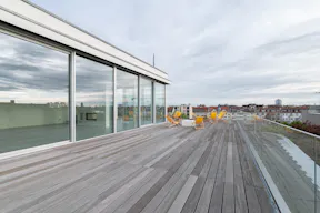 Soiree Rooftop with Skyline View - Image 10