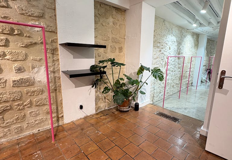 POP-UP BOUTIQUE & SHOWROOM AU COEUR DU MARAIS - Image 3