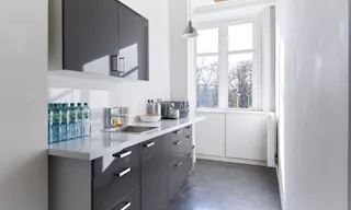 Apartment for Rent - Paris 8th Near Triangle d'Or - Ideal Showroom / Office - Image 14